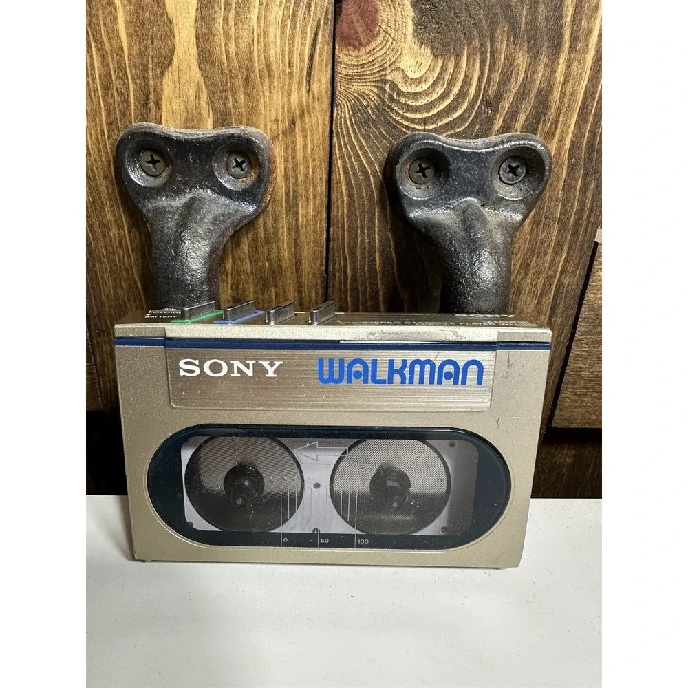 Sony Walkman WM-10 Vintage Cassette Player / Parts‎ Repair / Made in Japan